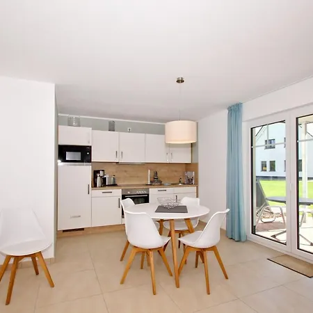 strandnahe FeWo mit Terrasse, gratis Nutzung vom AHOI Erlebnisbad und Sauna in Sellin - Rex Rugia FeWo 10-1 *